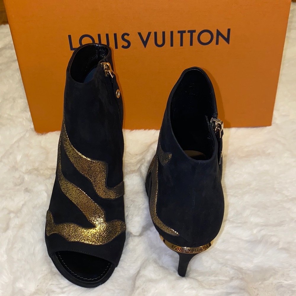 LOUIS VUITTON Gold Flame Peep Toe Booties - Picture 3 of 17